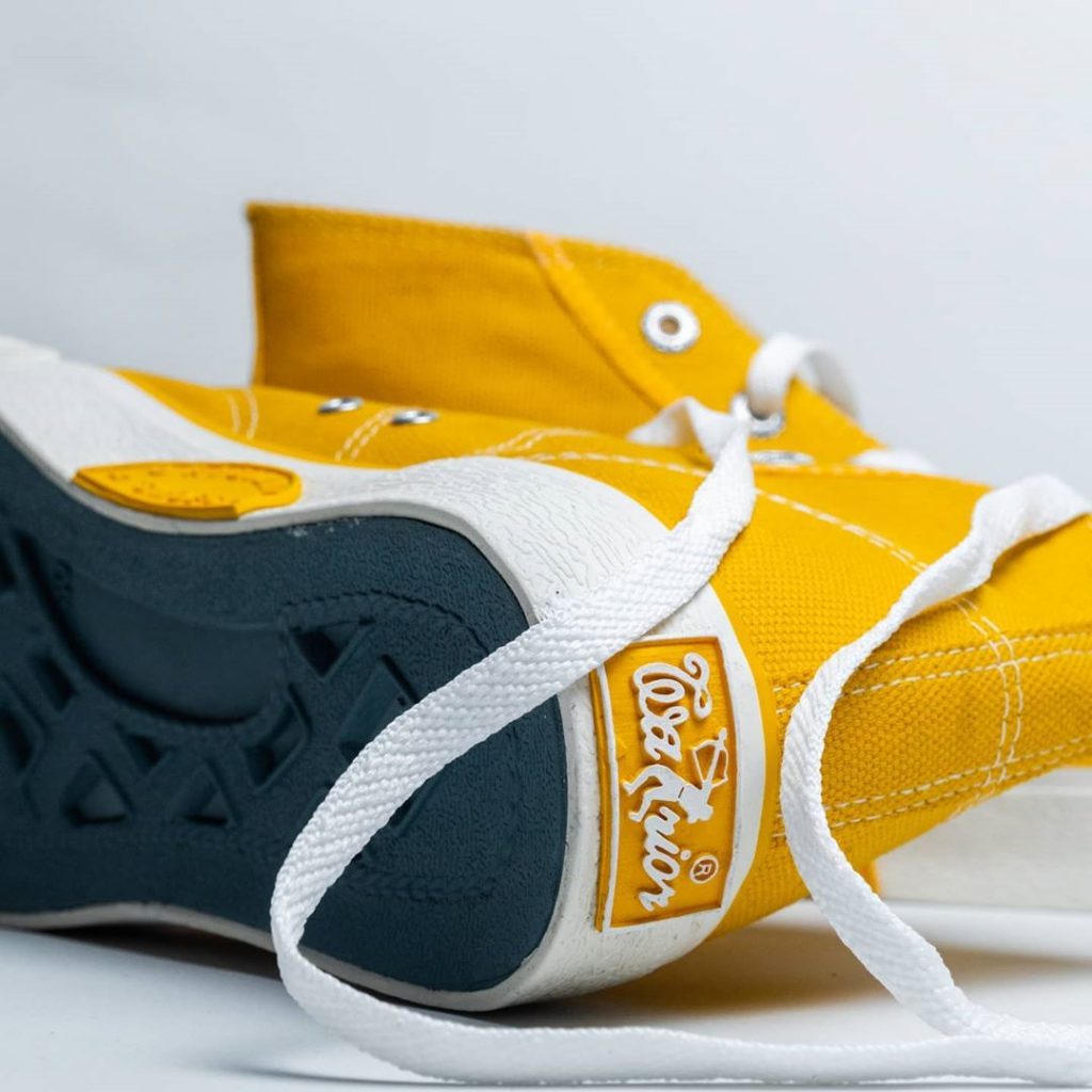 sepatu warrior classic sun flower kuning yellow 3